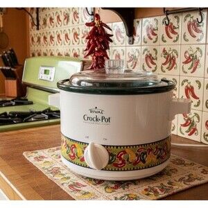 Rival Crock Pot 2 Qt Slow Cooker Model 3122 Chili Pepper Design Vtg 2003 W/Box